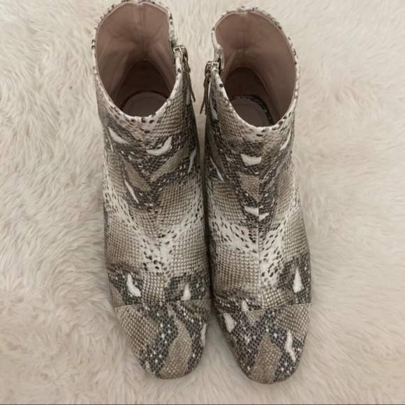 Zara Snakeskin Zip Up Block Heel Ankle Boots - Picture 3 of 6